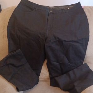 Lee Comfort Women's Comfort Fit Just Below The Waist Stretch Straight Leg Jeans